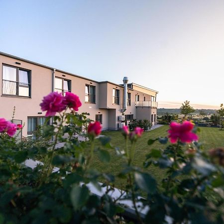 Weinzuhause Hotel-Restaurant-Vinothek Mommenheim Dış mekan fotoğraf