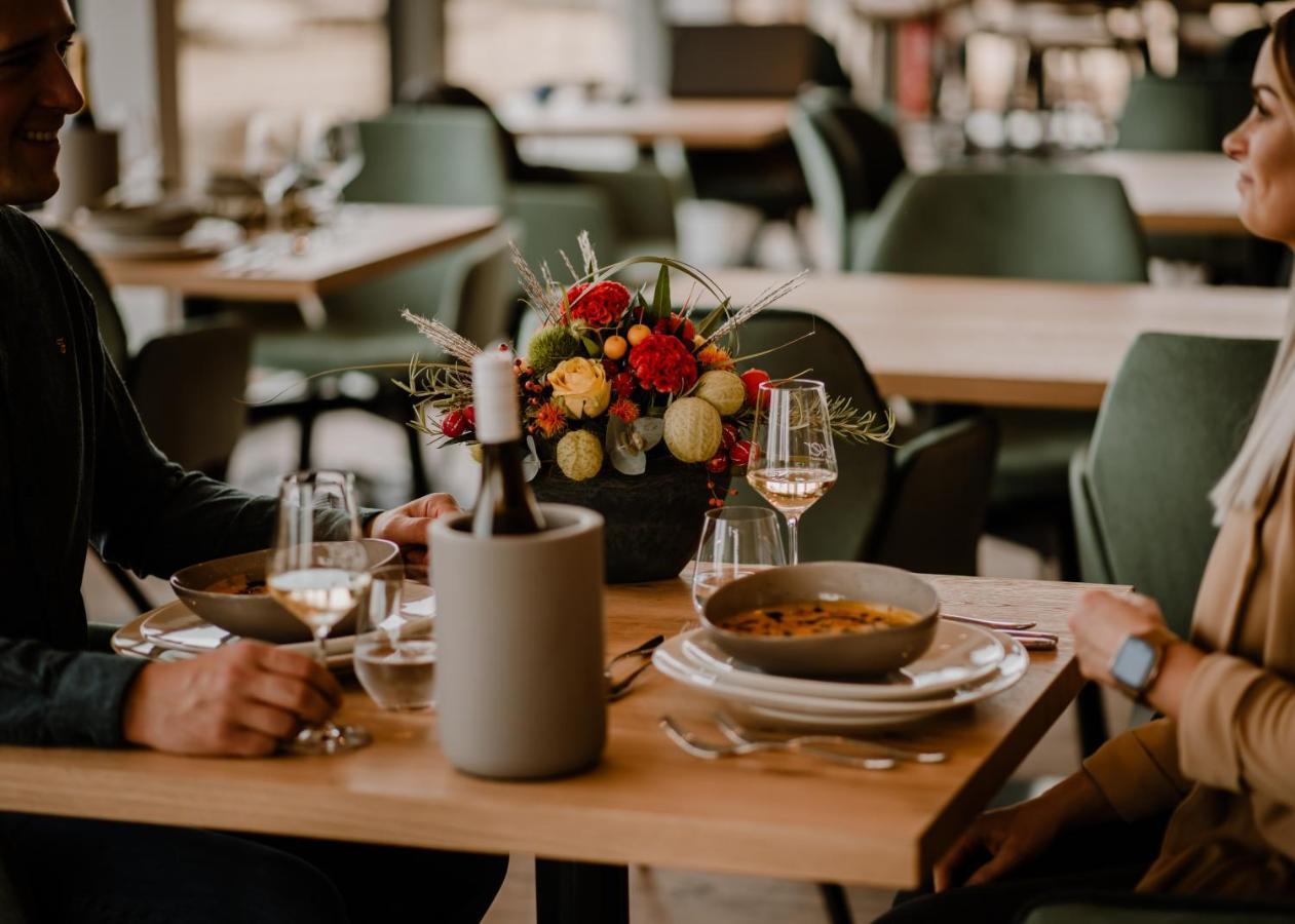 Weinzuhause Hotel-Restaurant-Vinothek Mommenheim Dış mekan fotoğraf